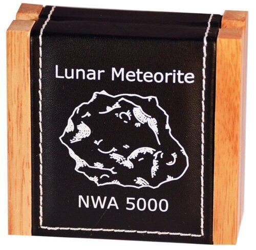Лунный метеорит NWA 5000 - Ниуэ - 2015 - серебряная монета с кусочком метеорита — изображение 4